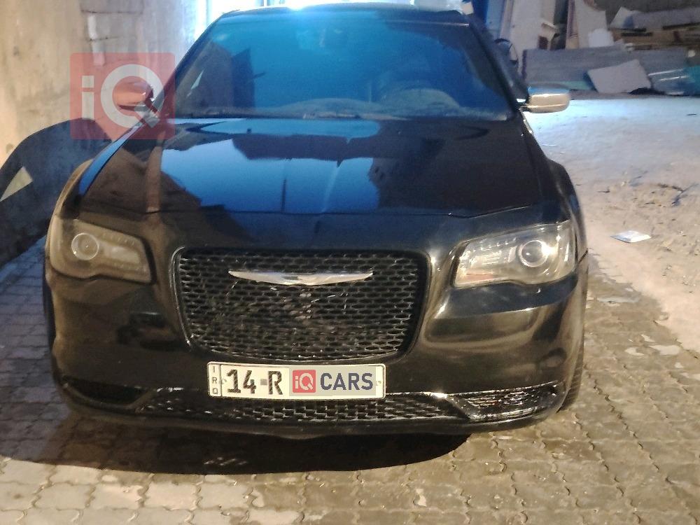 کرایسلەر 300